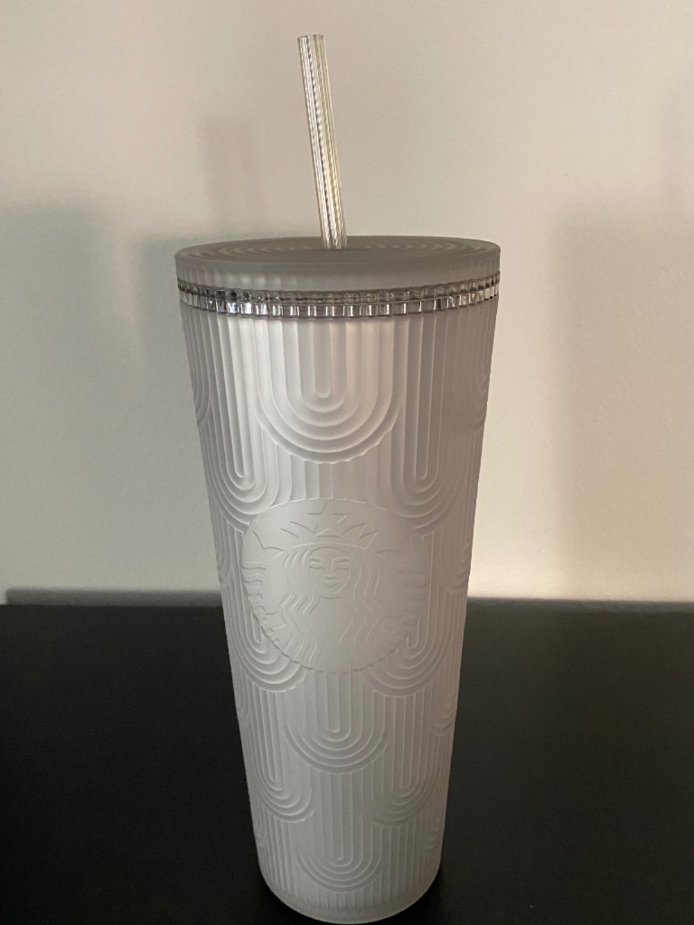 Starbucks Spring 2023 White Pearl Mermaid Siren Scales Venti Tumbler